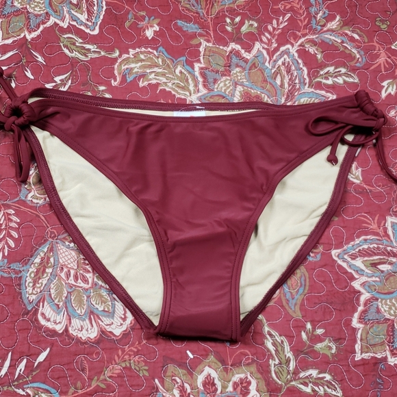 SWIM MASHUP: NWT- Lot of Roxy ‘Lillie’s’ and Sun & Sea Side Tie Bikini Bottoms - Picture 9 of 12